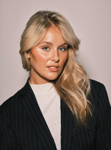 ANNA GERSH